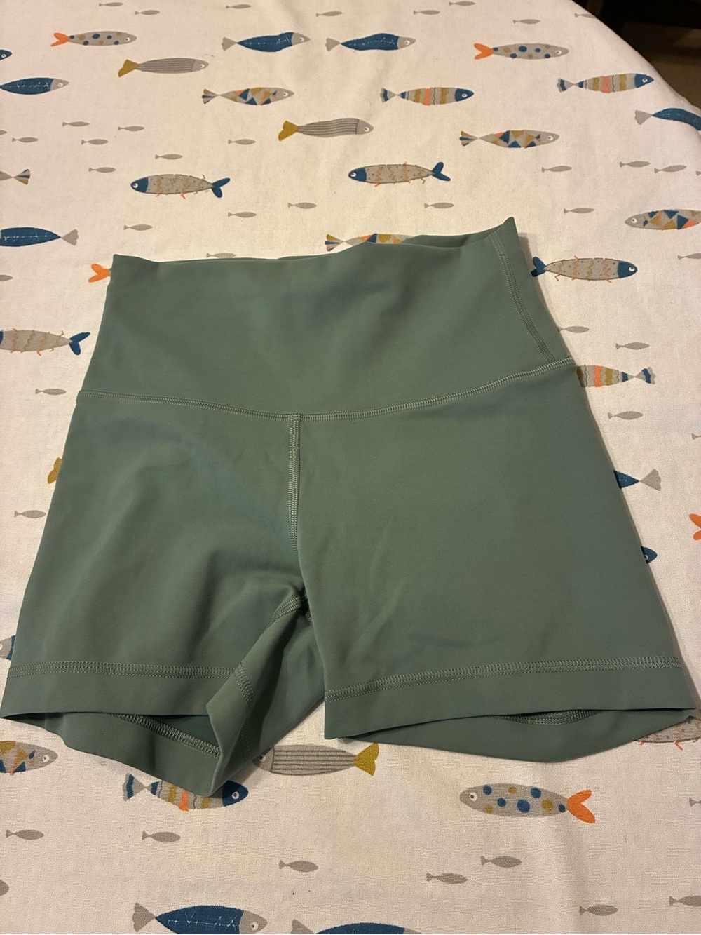 Lululemon wunder train short